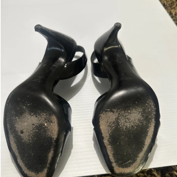 Black Louis Vuitton pumps in good condition size 36.5 - Picture 8 of 8